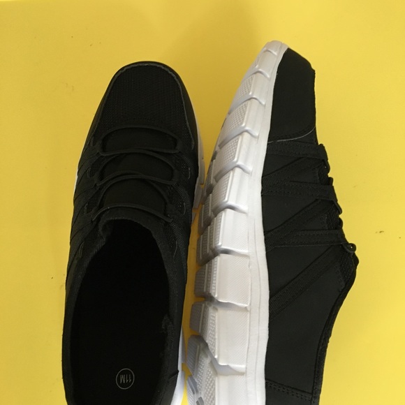 Womens Bungee Slippers - Picture 2 of 4